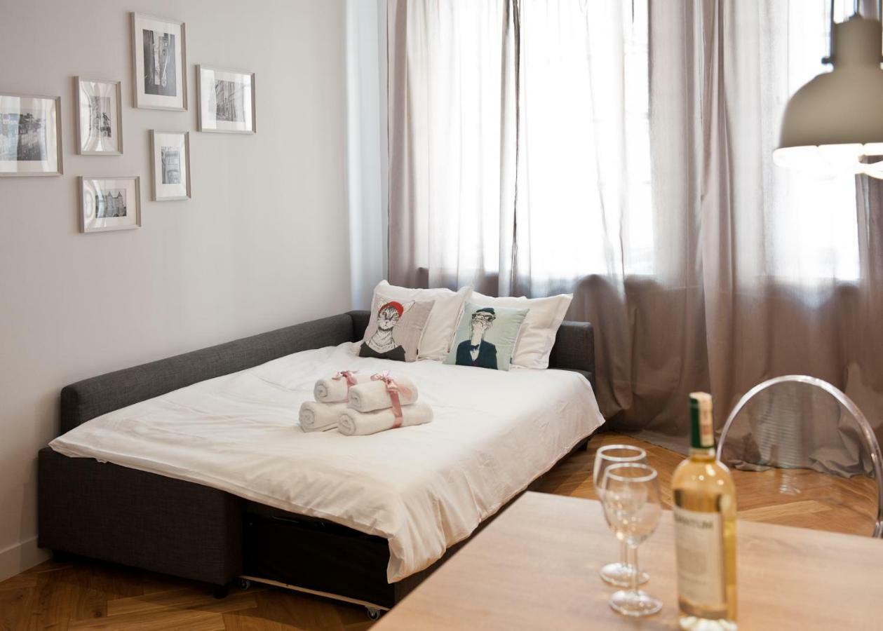 ורשה Red Brick Old Town Apartment מראה חיצוני תמונה